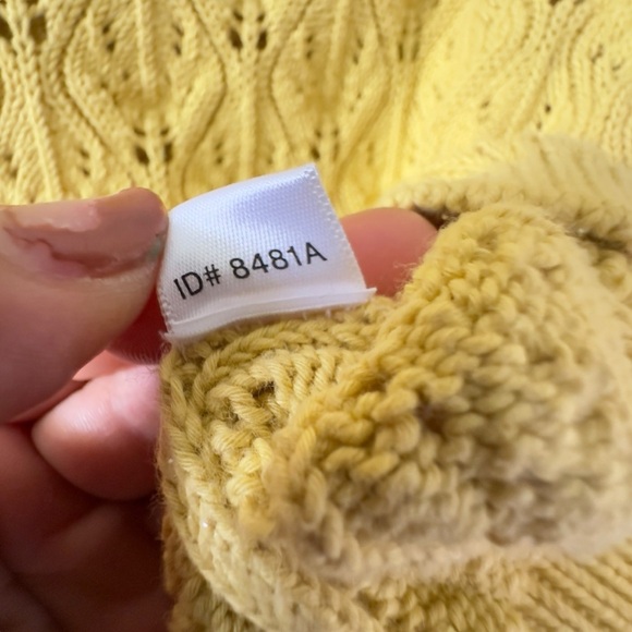 5 for $40 SALE !
Ann Taylor LOFT Yellow Cable Knit Button Down Cardigan sz S - Picture 9 of 11